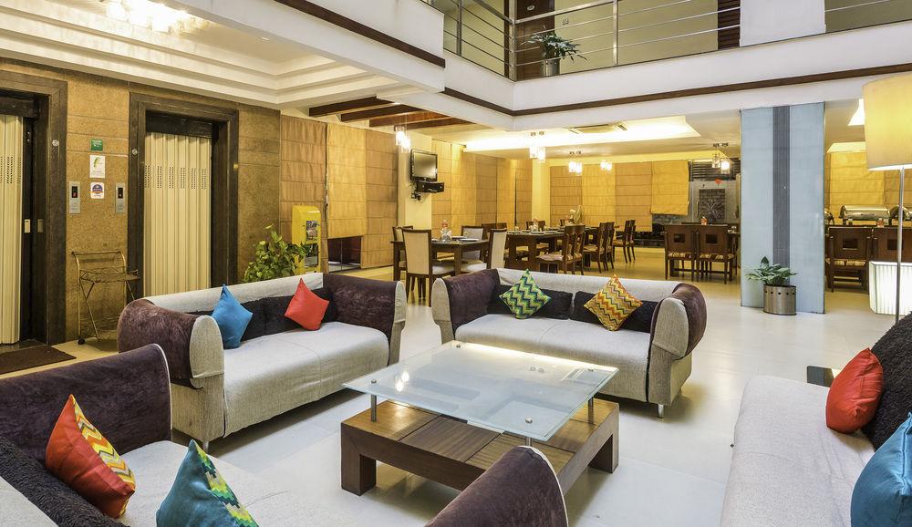 Oyo Townhouse 9 Hitech City Hyderabad Exterior photo