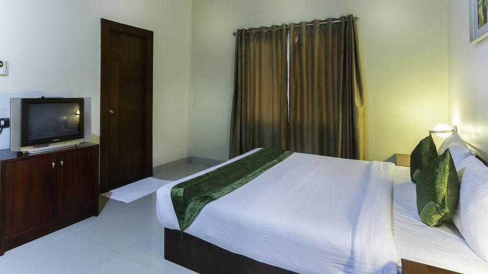 Oyo Townhouse 9 Hitech City Hyderabad Exterior photo