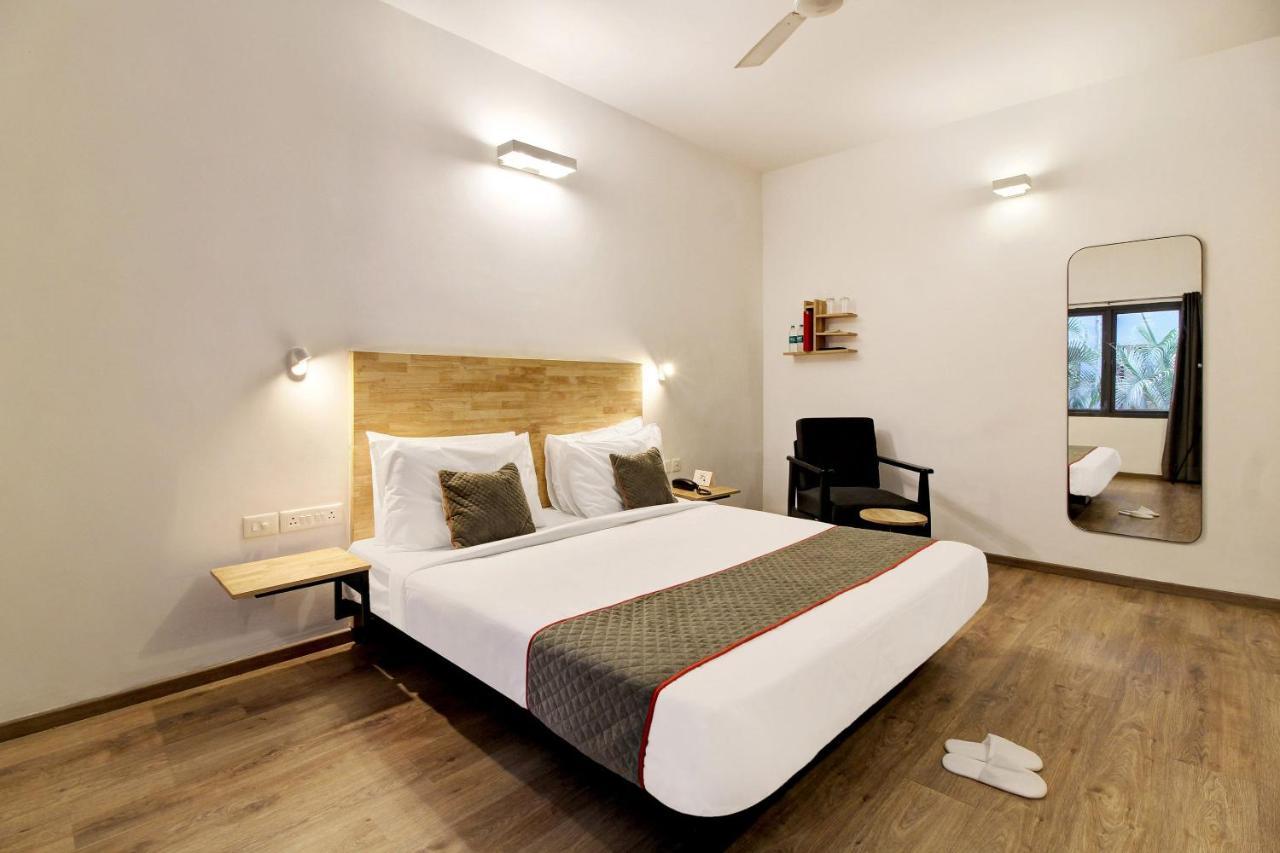 Oyo Townhouse 9 Hitech City Hyderabad Exterior photo