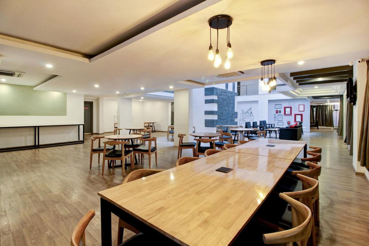 Oyo Townhouse 9 Hitech City Hyderabad Exterior photo