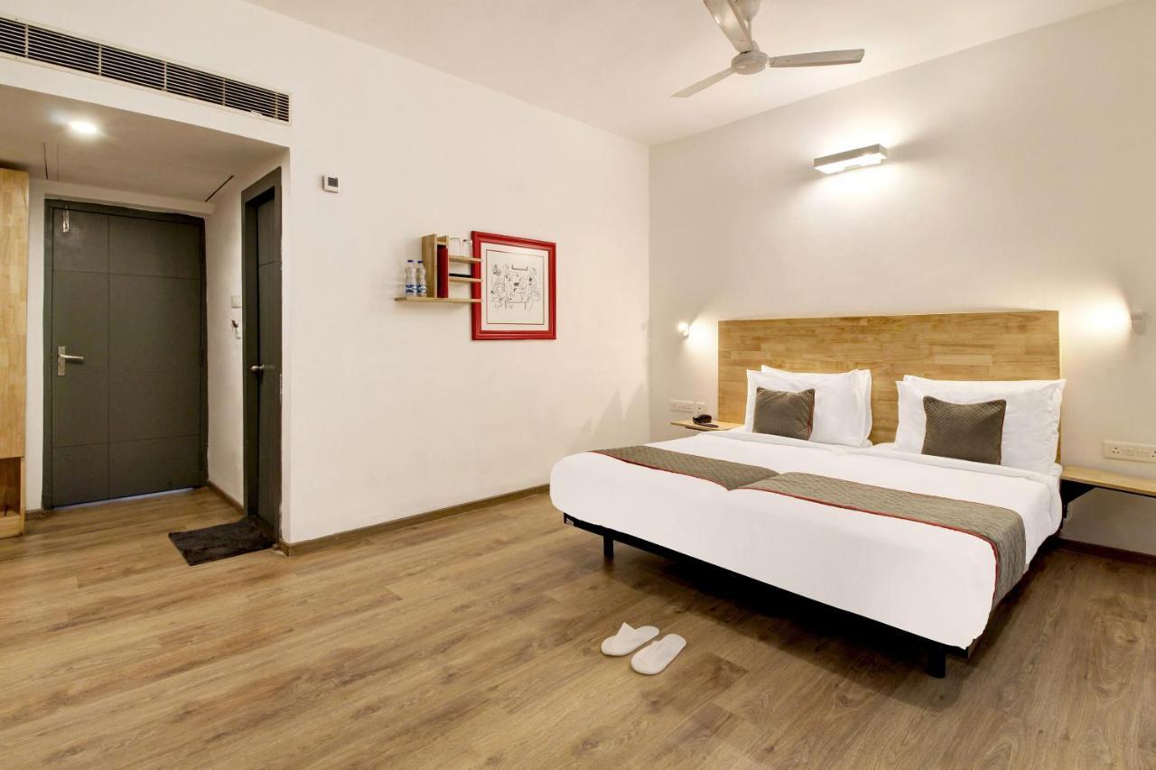 Oyo Townhouse 9 Hitech City Hyderabad Exterior photo