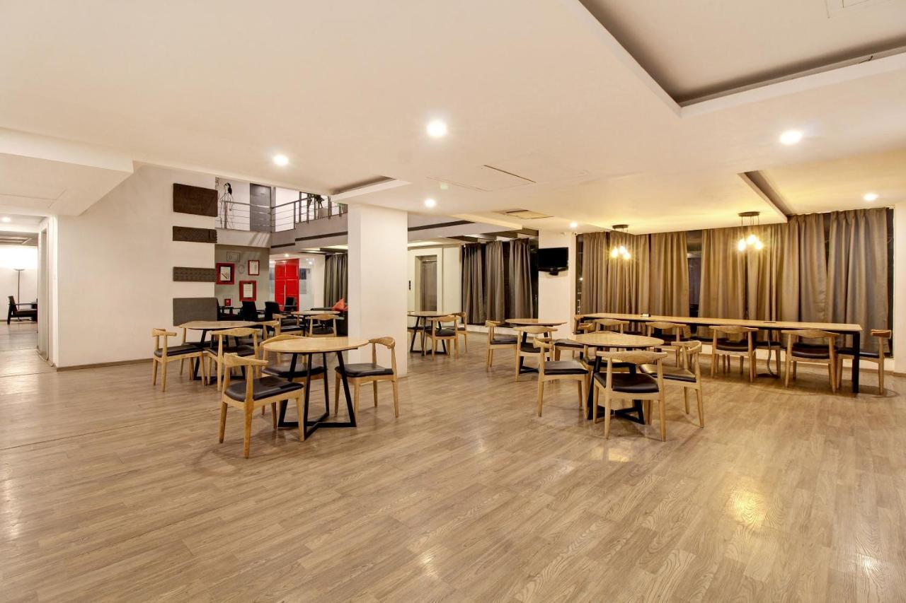 Oyo Townhouse 9 Hitech City Hyderabad Exterior photo